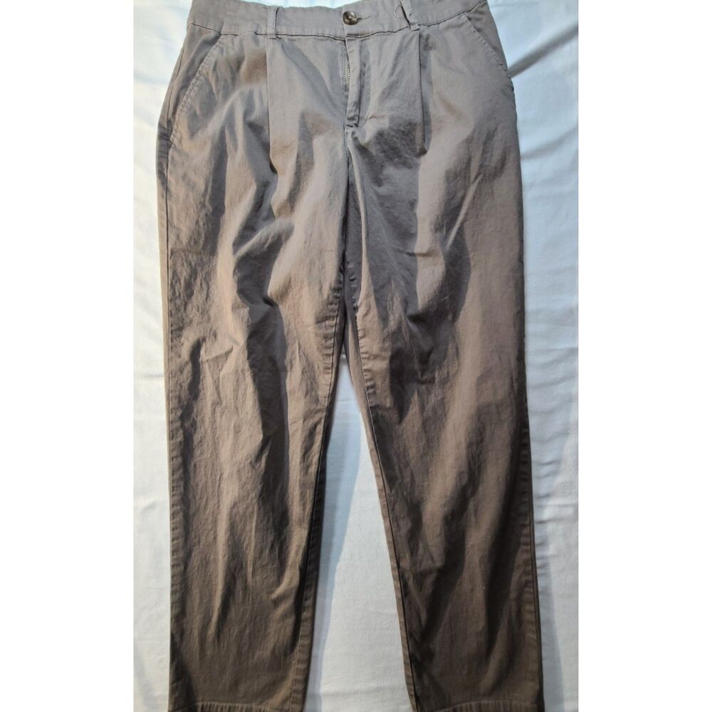 A New Day High Rise Chino Pants Size 8 Taupe Pleated Front Tapered Leg